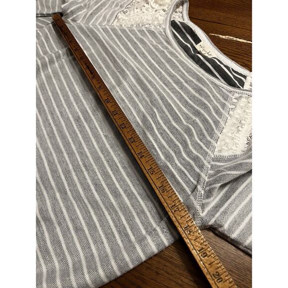 Maison Jules Gray Striped Lace Inside Out Blouse Sz Med - Picture 5 of 5